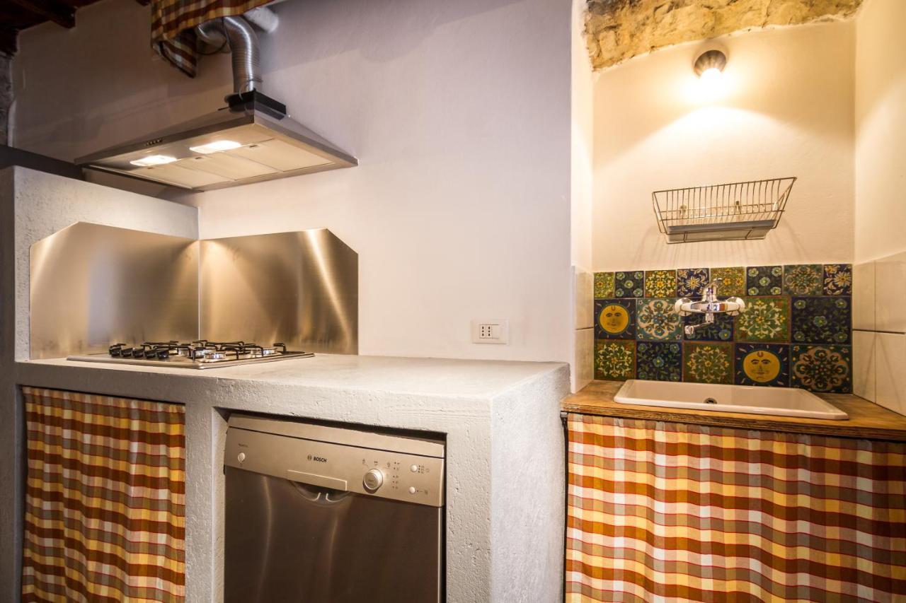 Vecchio Borgo Villa Torno Bagian luar foto