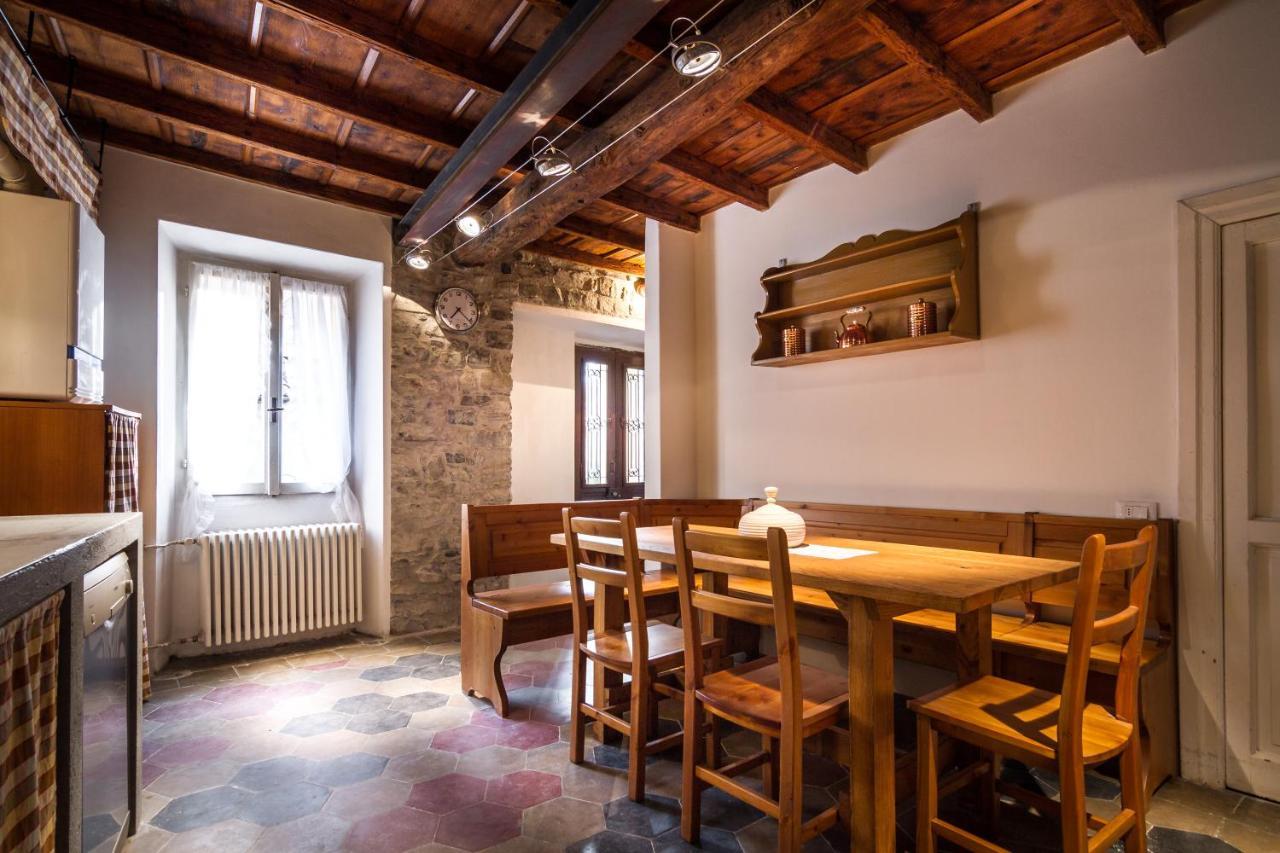 Vecchio Borgo Villa Torno Bagian luar foto