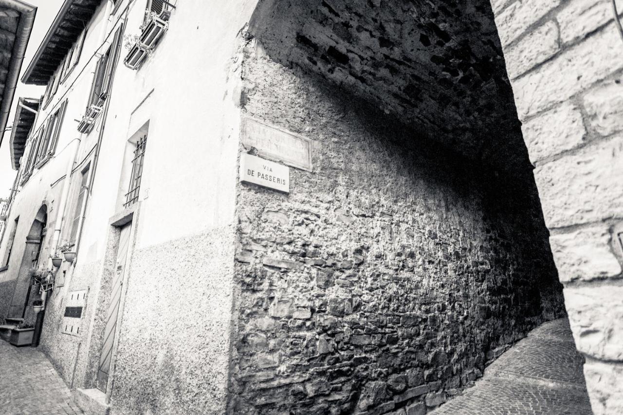 Vecchio Borgo Villa Torno Bagian luar foto