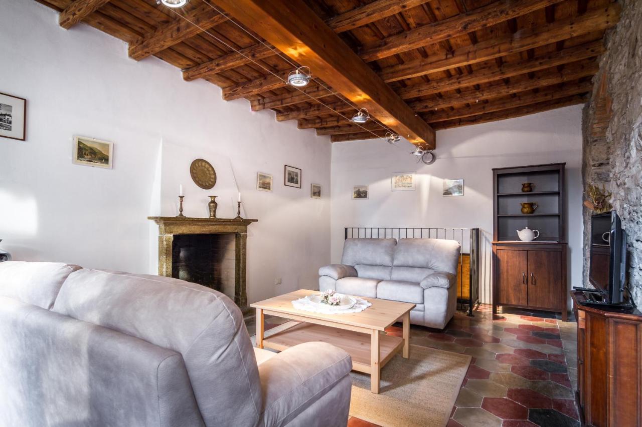 Vecchio Borgo Villa Torno Bagian luar foto