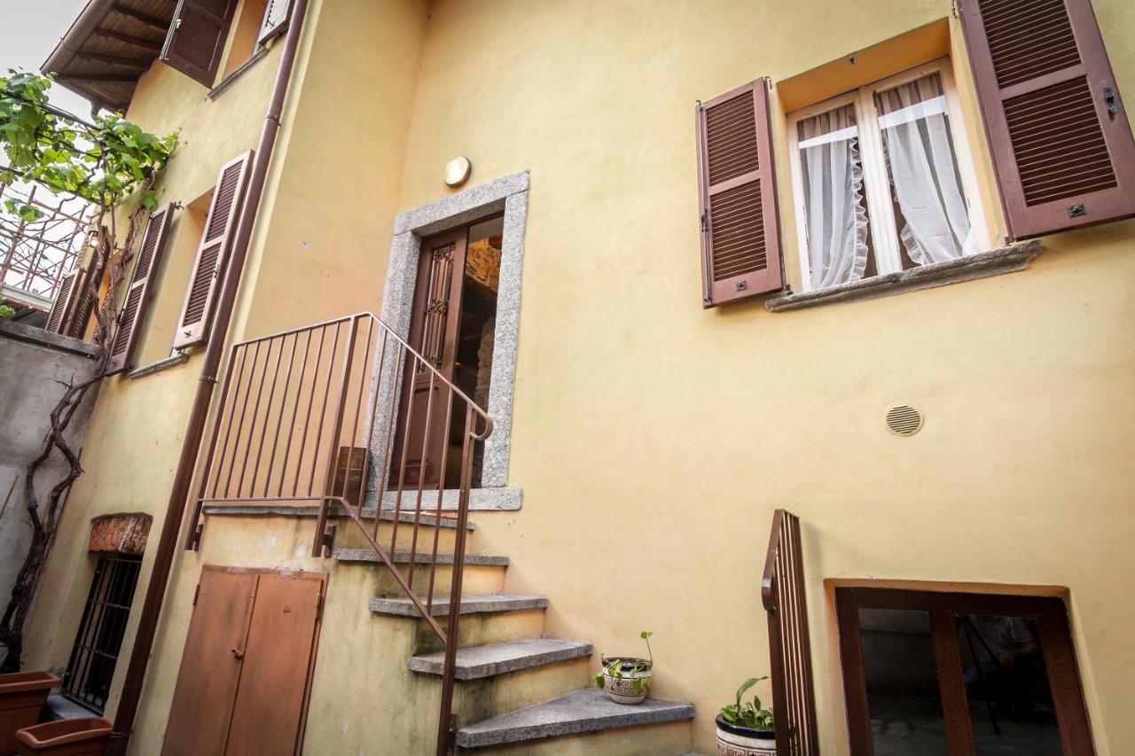 Vecchio Borgo Villa Torno Bagian luar foto